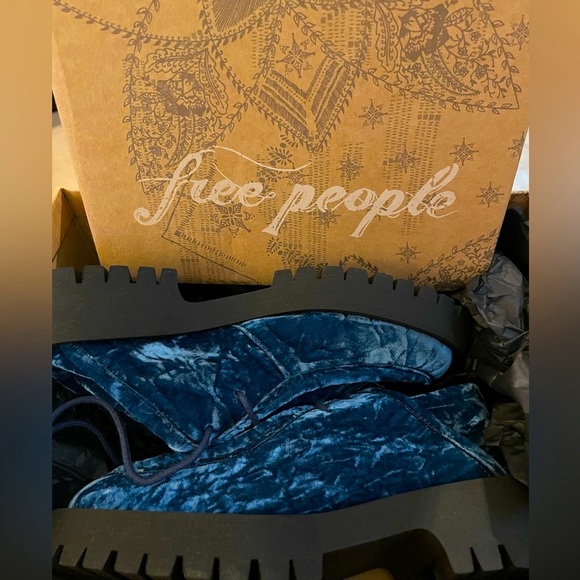 Free People | Convertible Velvet Oxfords NEW - Picture 7 of 8